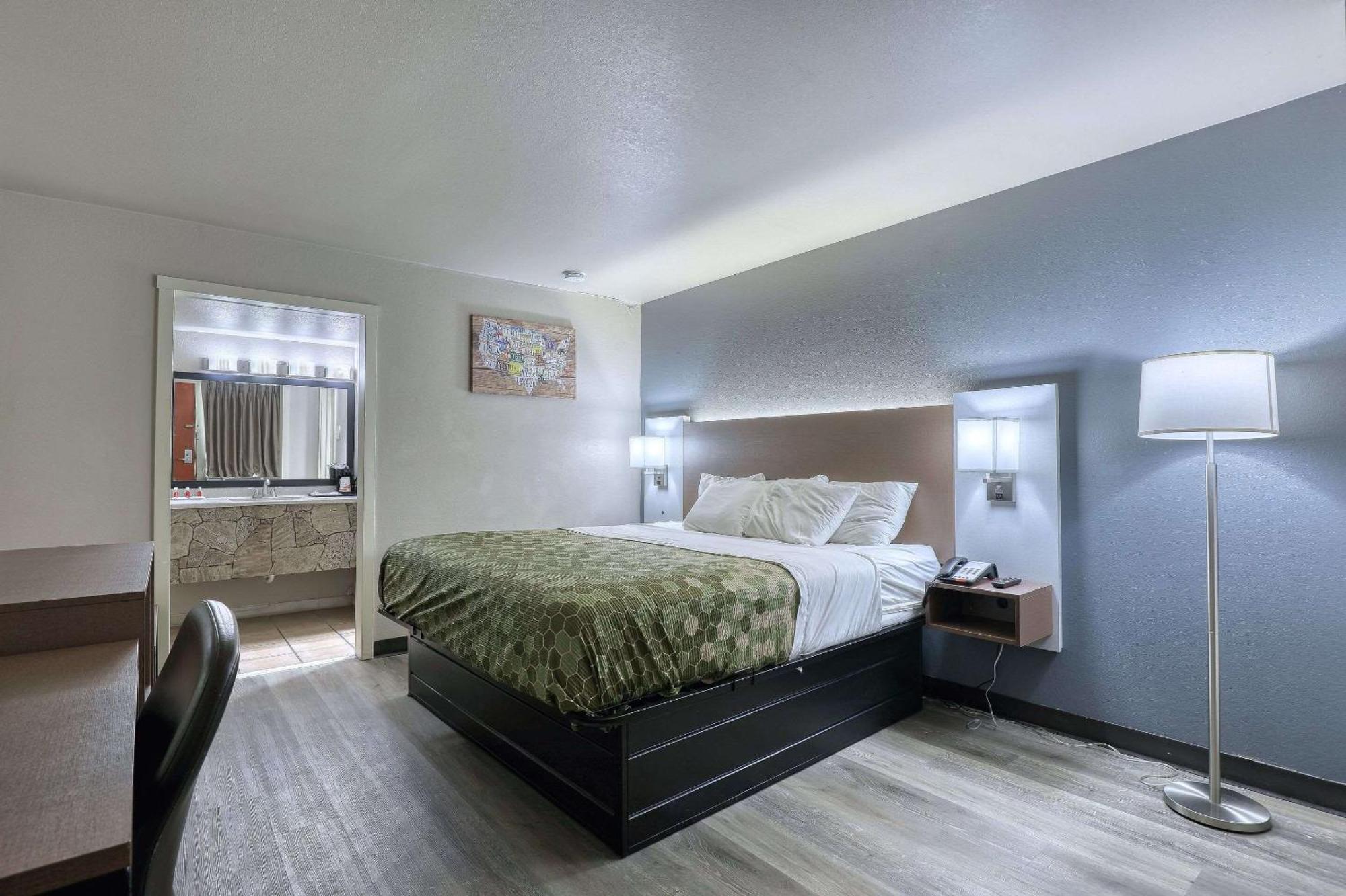 Econo Lodge ニーナ エクステリア 写真