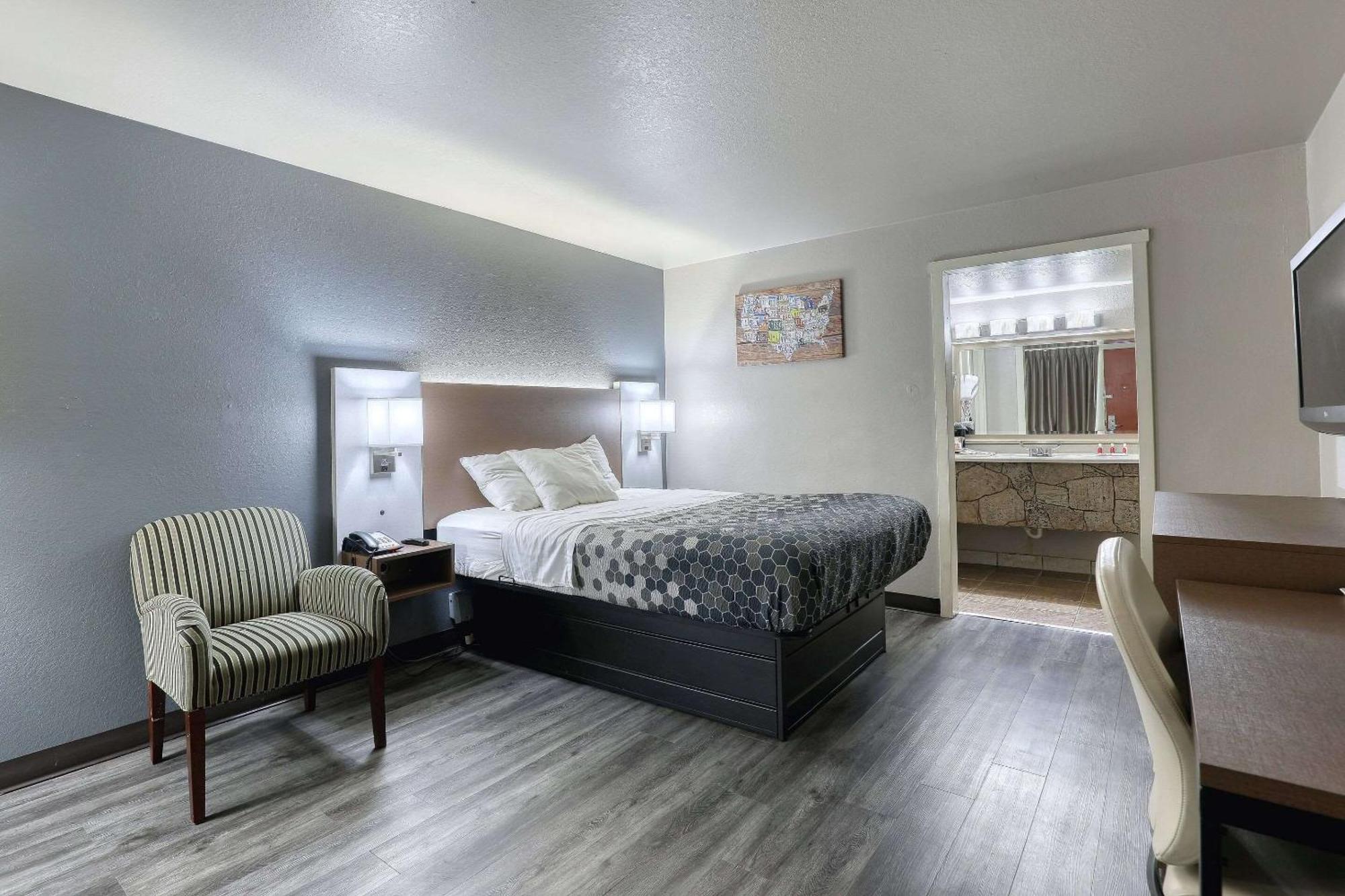 Econo Lodge ニーナ エクステリア 写真
