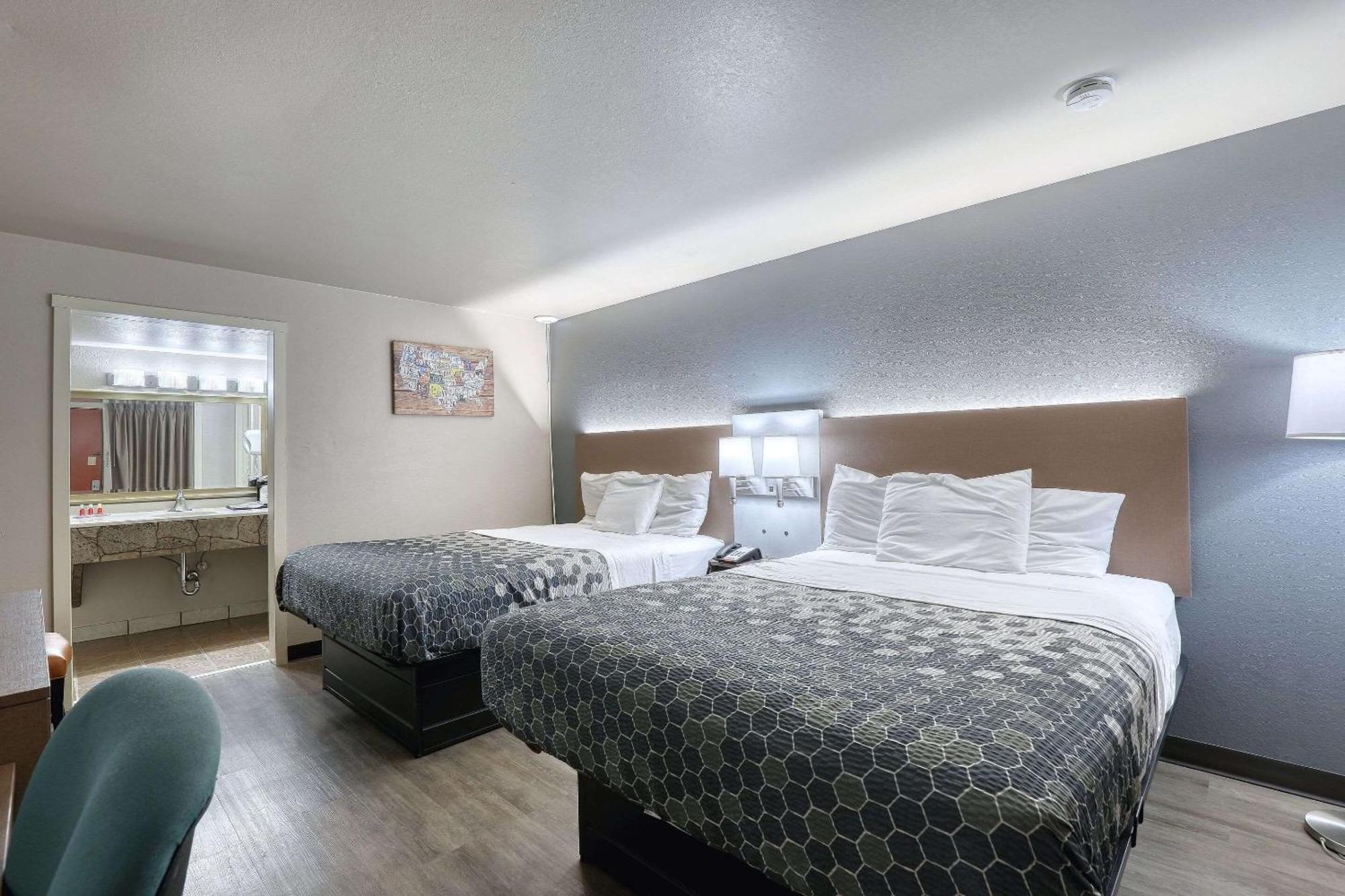 Econo Lodge ニーナ エクステリア 写真